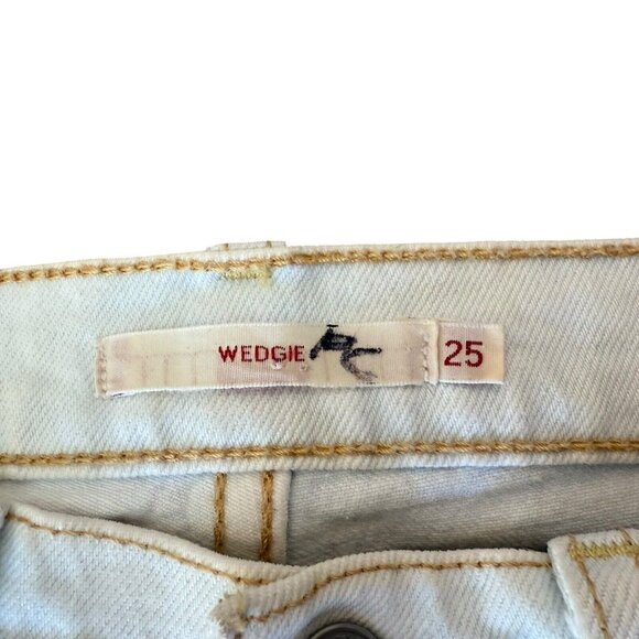 Levis Wedgie Jeans Womens 25 Light Wash High Rise Stretch Ankle - Picture 6 of 8